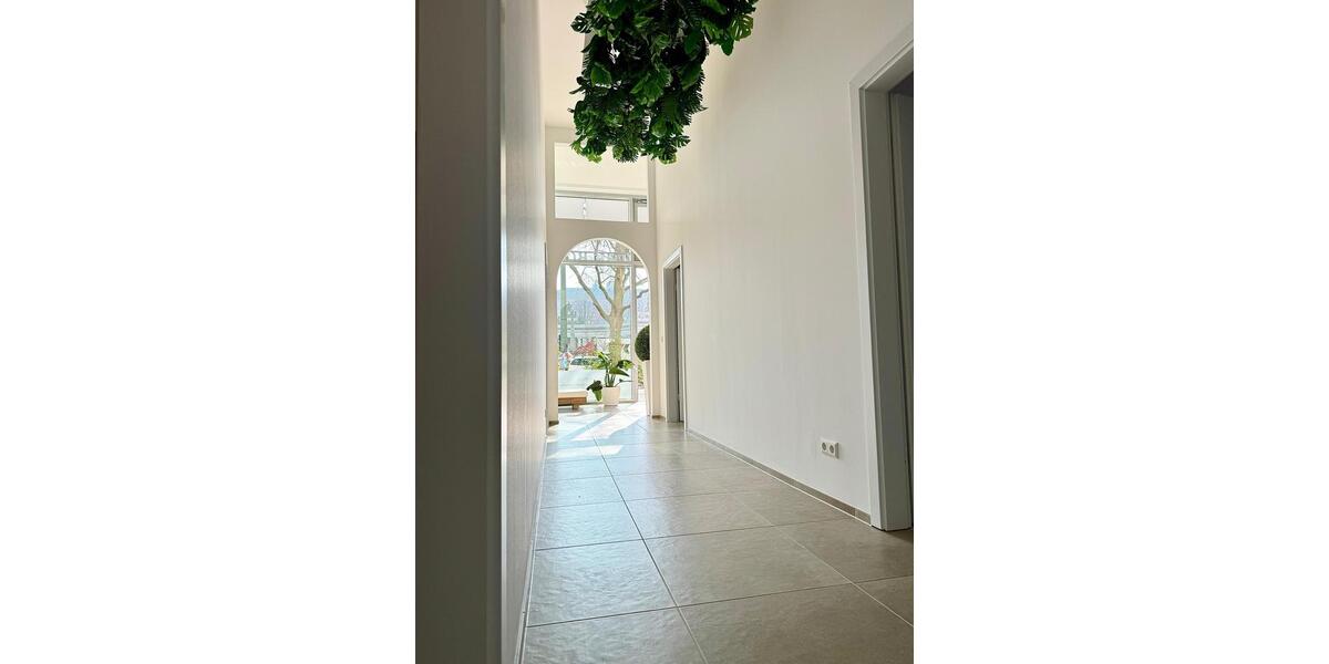 Kosmetikstudio, Massage & Beauty, Ladenfläche, Gewerbefläche zimmer