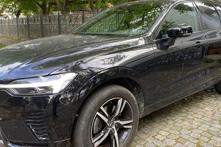Volvo XC60 90.171 km 31.999 € Berlin 12051