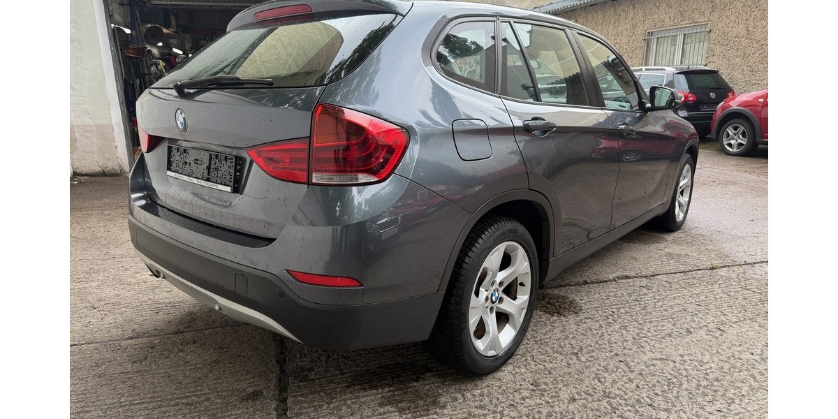BMW X1 sDrive18d Automatic 92.443 km 12.900 &euro; Berlin 10247