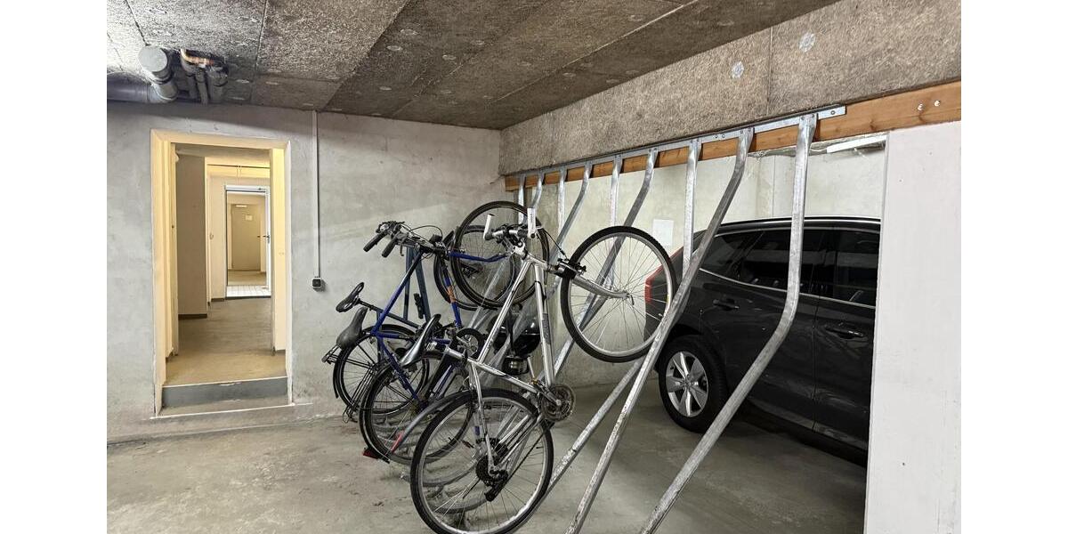 Dachgeschoßwohnung Ahrensfelde - 3 Zimmer, 93 m&sup2;, 1.300&euro; | Angebot:25895326