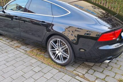 Audi A7 157.000 km 15.500 € Berlin 13125