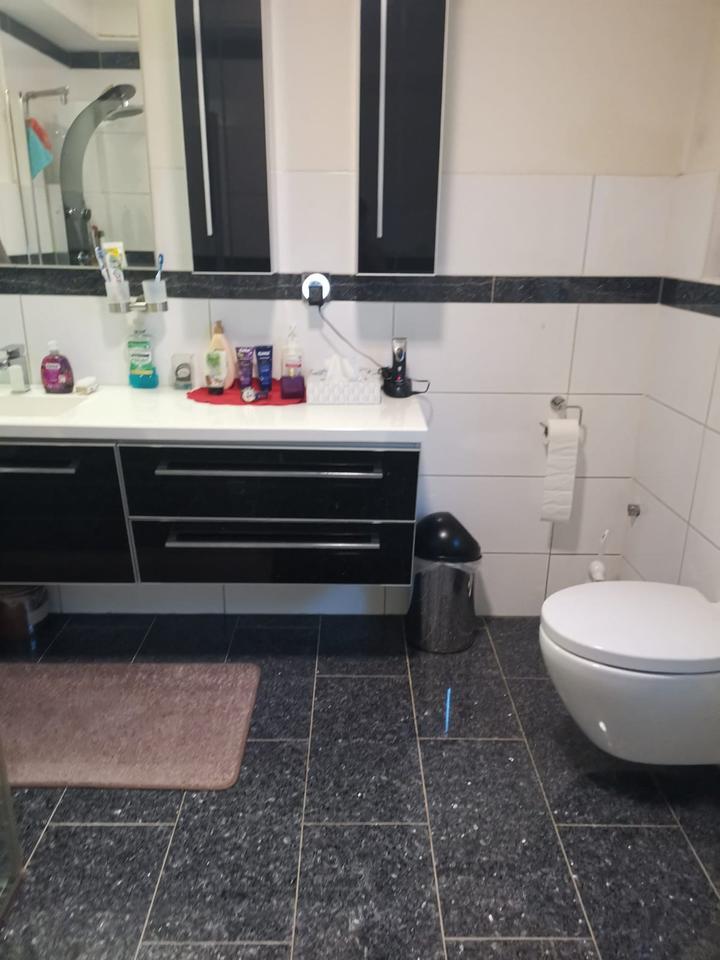 Preiswertes, saniertes 4-Zimmer-Einfamilienhaus mit geh. Innenaus