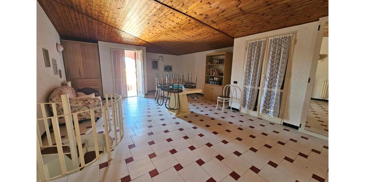 Einfamilienhaus Berlin Friedrichshain-Kreuzberg - 4 Zimmer, 150 m&sup2;, 90.000&euro; | Angebot:27254535