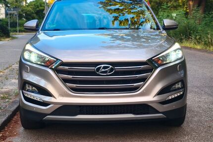 Hyundai TUCSON 127.845 km 15.599 &euro; Berlin 13437