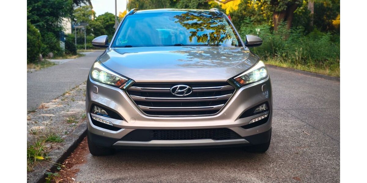 Hyundai TUCSON 127.845 km 16.000 &euro; Berlin 13437