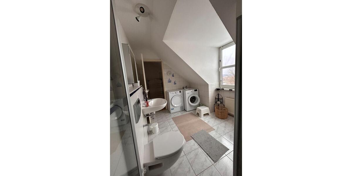 Dachgeschoßwohnung Berlin Lichtenberg - 2 Zimmer, 60 m&sup2;, 1.200&euro; | Angebot:24850001