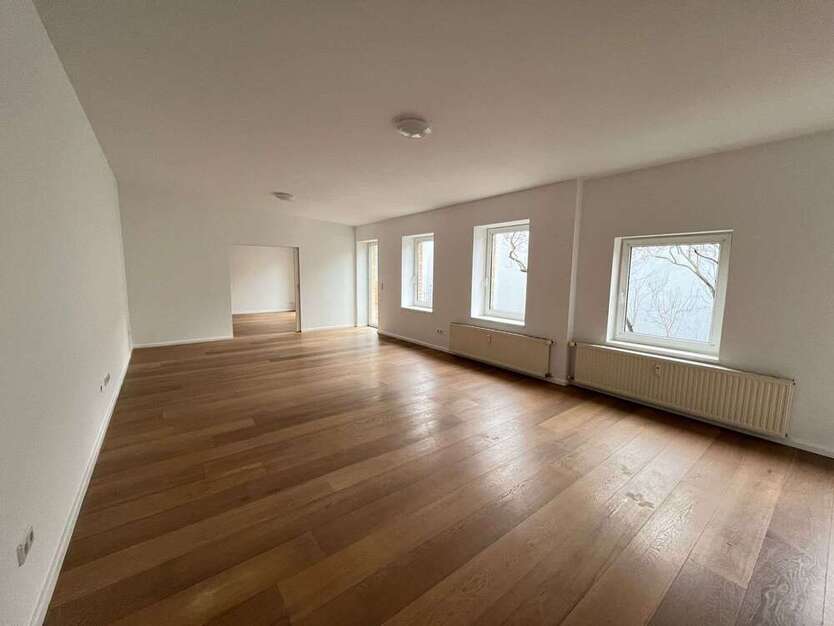 Wohnung zum Mieten in Berlin 1.403,50 € 140.35 m²