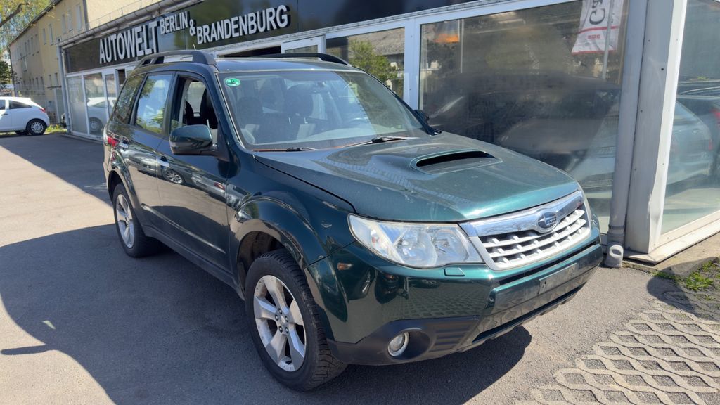 Subaru Forester 267.000 km 1.490 &euro; Berlin 12349
