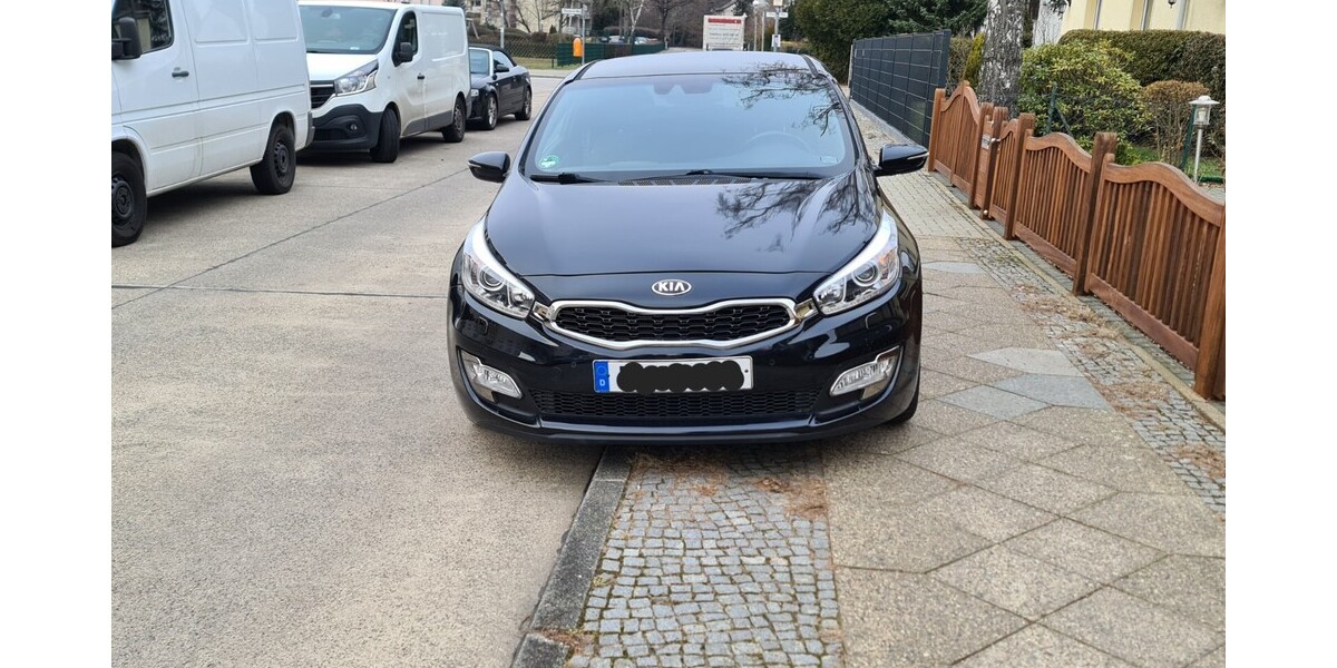 Kia Pro CeeD 77.580 km 9.999 &euro; Berlin 10178