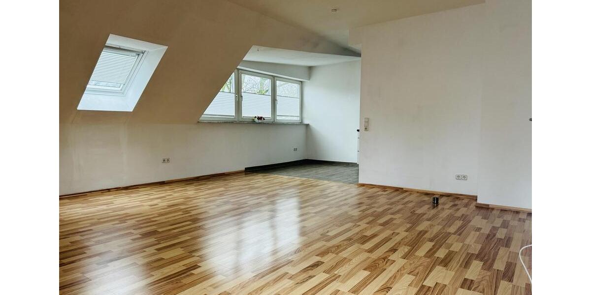Dachgeschoßwohnung Glienicke/Nordbahn Nordbahn - 3.5 Zimmer, 111 m&sup2;, 1.500&euro; | Angebot:26622452
