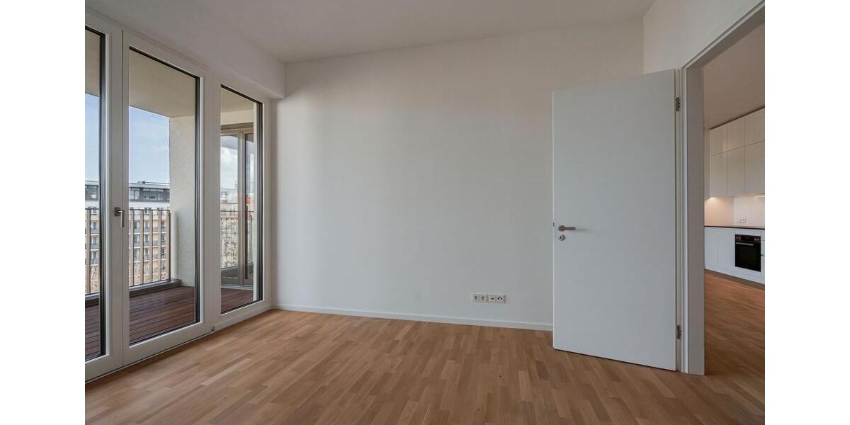 Etagenwohnung Berlin Tempelhof-Schöneberg - 2 Zimmer, 81 m&sup2;, 2.091&euro; | Angebot:26137074