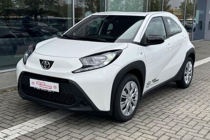 Toyota Aygo (X) 2.500 km 20.800 € Berlin 13403