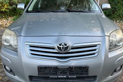 Toyota Avensis 300.000 km 2.150 &euro; Berlin 13053