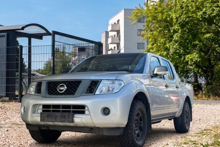 Nissan Navara 222.000 km 7.500 &euro; Berlin 12353