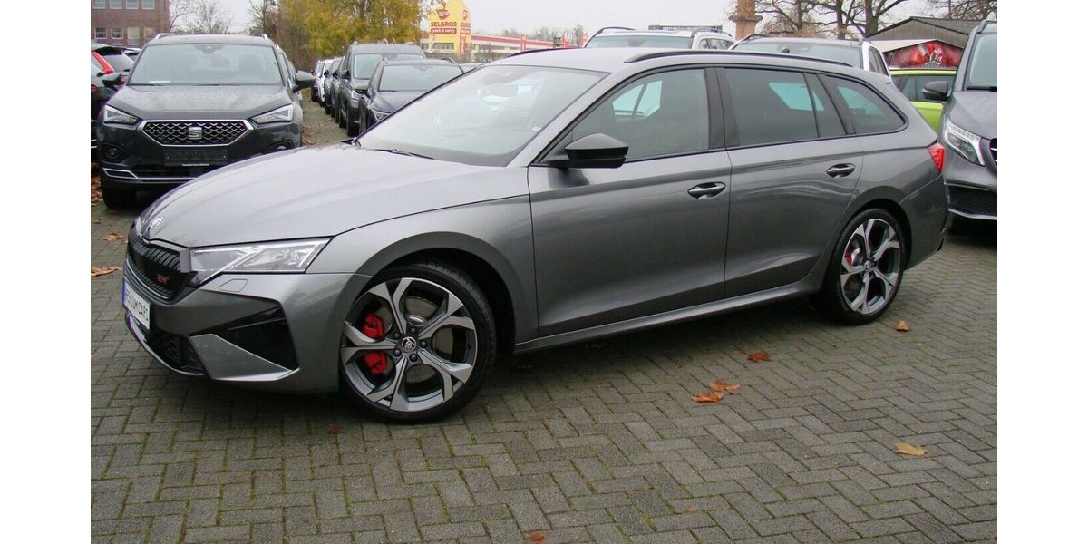 Skoda Octavia RS 2.0TSi AHK ACC LED Kamera 4.466 km 38.980 &euro; Falkensee 14612