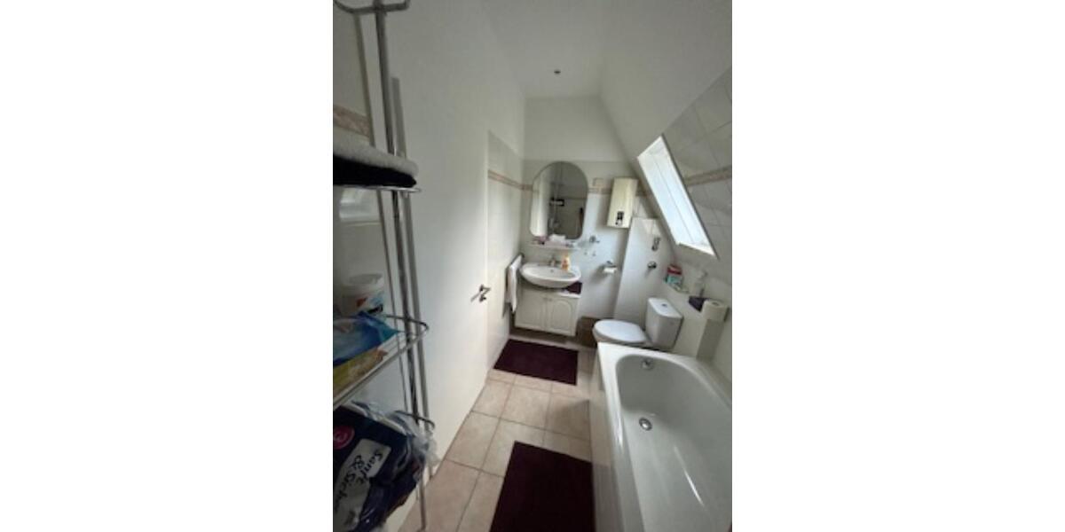 Dachgeschoßwohnung Berlin Neukölln - 2 Zimmer, 60 m&sup2;, 1.100&euro; | Angebot:25886952