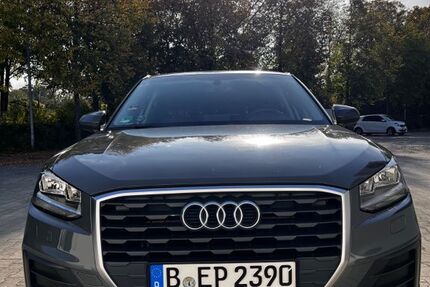 Audi Q2 93.000 km 18.000 € Berlin 13409