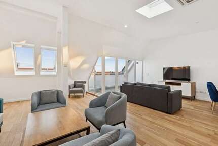 Wohnung Berlin Mitte - 3 Zimmer, 154 m&sup2;, 2.500&euro; | Angebot:26248138