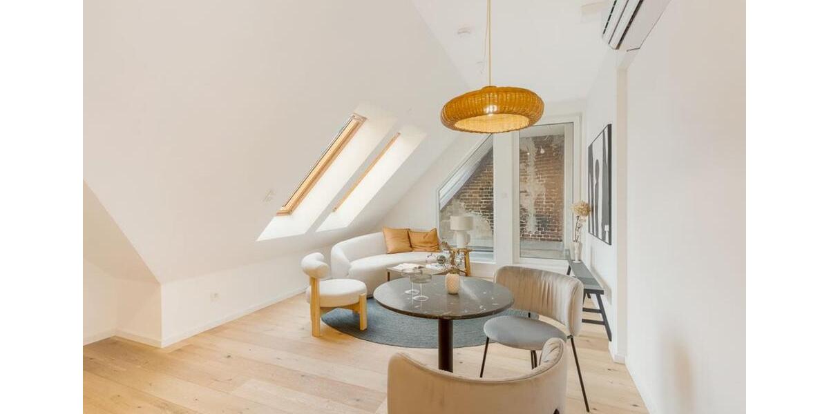 Dachgeschoßwohnung Berlin Charlottenburg-Wilmersdorf - 2 Zimmer, 40 m&sup2;, 299.000&euro; | Angebot:20721987