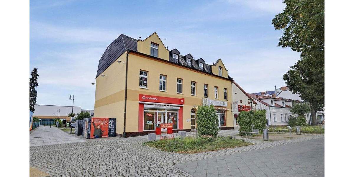 Mehrfamilienhaus mit attraktiver Mischung aus Wohnen, Gewerbe und Stellplätzen in Falkensee zimmer