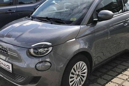 Fiat 500e 24.800 km 17.888 &euro; Berlin 13127