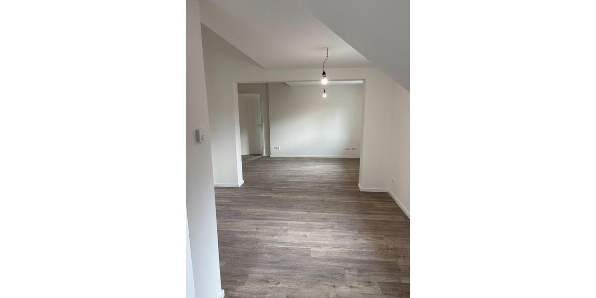 Dachgeschoßwohnung Berlin Reinickendorf - 2 Zimmer, 70 m&sup2;, 1.395&euro; | Angebot:25806504