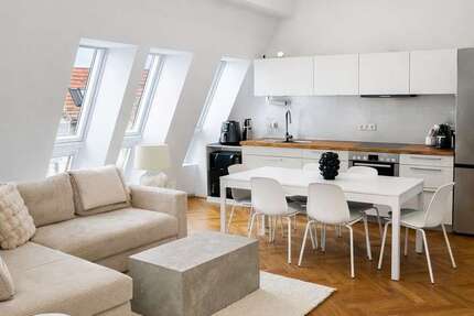 Wohnung Berlin Tempelhof-Schöneberg - 4 Zimmer, 122 m&sup2;, 2.200&euro; | Angebot:24978291