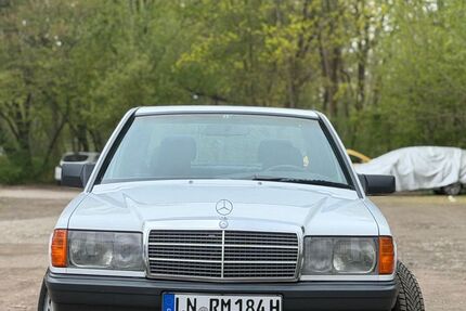 Mercedes-Benz 190 113.000 km 12.900 &euro; Berlin 13435