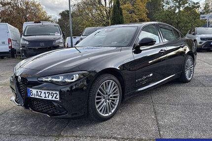Alfa Romeo Giulia 15.500 km 36.980 € Berlin 10315