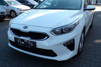 Kia ceed Sportswagon 84.000 km 15.490 &euro; Berlin 12347
