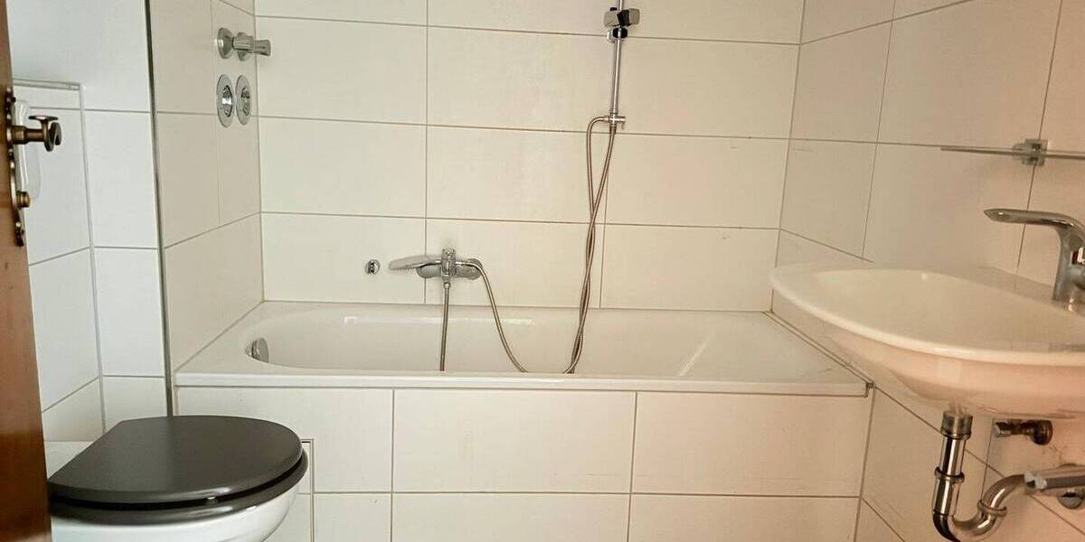 Etagenwohnung Berlin Kladow - 4 Zimmer, 119 m&sup2;, 1.100&euro; | Angebot:26544873
