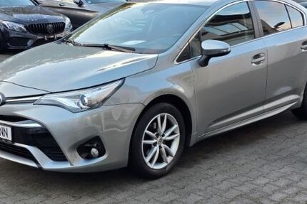 Toyota Avensis 83.000 km 16.890 &euro; Berlin 13581