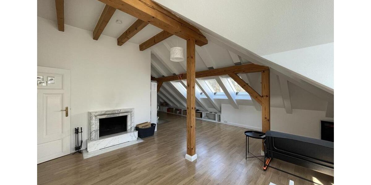 Dachgeschoßwohnung Berlin Steglitz-Zehlendorf - 3 Zimmer, 79 m&sup2;, 1.260&euro; | Angebot:25854994