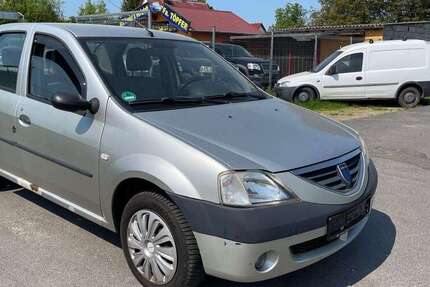 Dacia Logan 105.000 km 1.490 &euro; Dahlewitz 15827
