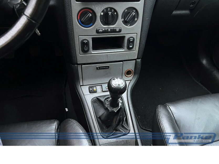 Opel Astra G Cabrio 2.2 16V*Leder*SHZ*Klima*USB* 157.762 km 1.990 € Berlin 13187