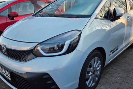 Honda Jazz 3.000 km 28.490 &euro; Hoppegarten OT Hönow 15366