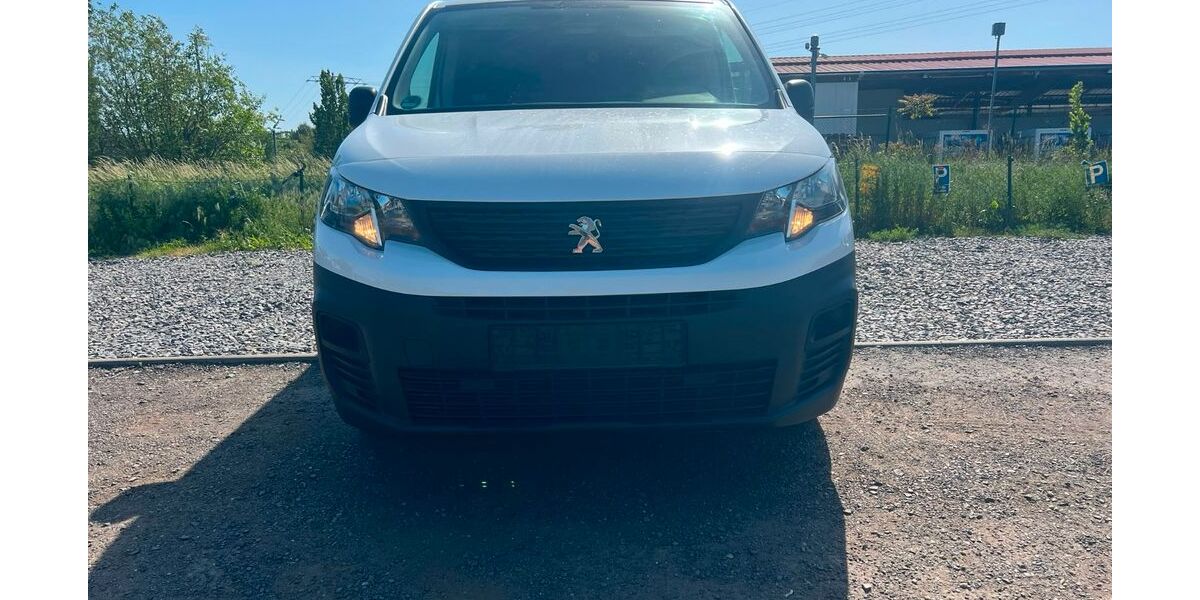 Peugeot Partner 91.500 km 9.300 &euro; Mahlow 15831