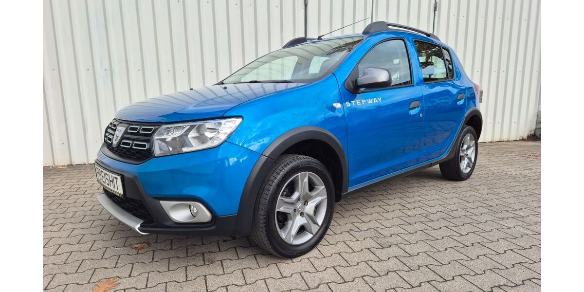 Dacia Sandero 108.000 km 7.999 &euro; Berlin 13125