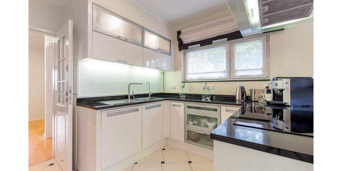 Einfamilienhaus Berlin Lankwitz - 8 Zimmer, 301 m&sup2;, 1.900.000&euro; | Angebot:25738376