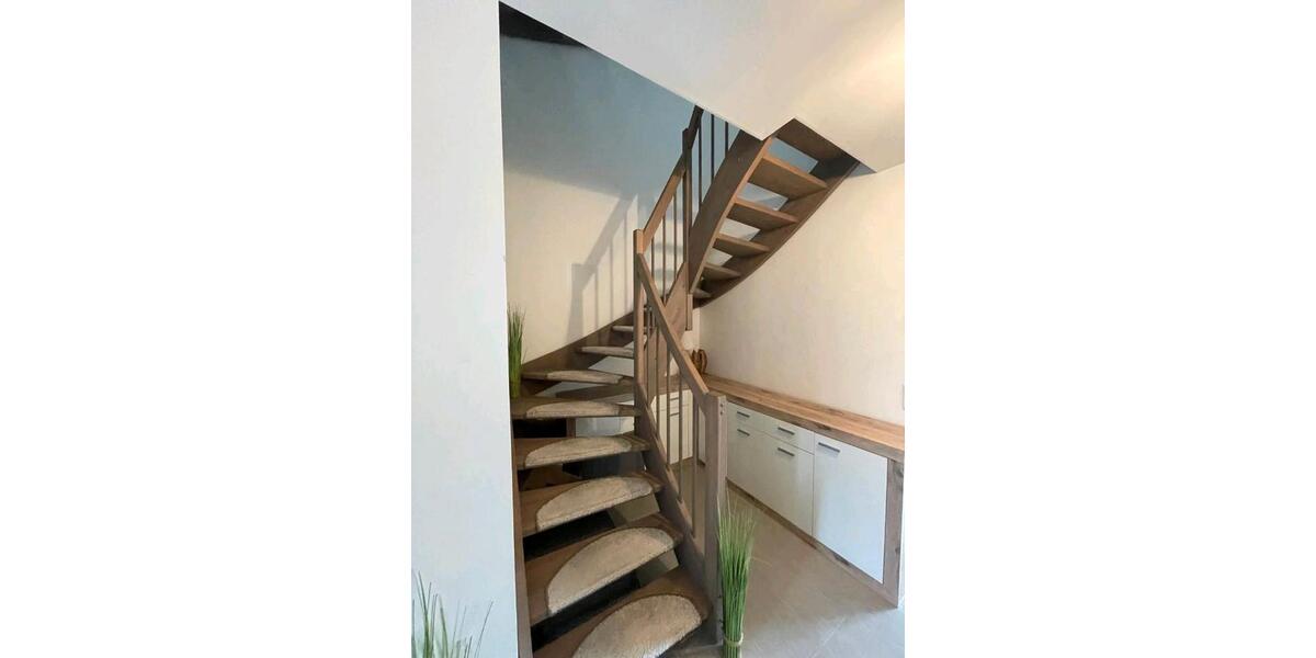 Doppelhaushälfte Ahrensfelde - 5 Zimmer, 158 m&sup2;, 2.350&euro; | Angebot:26126339