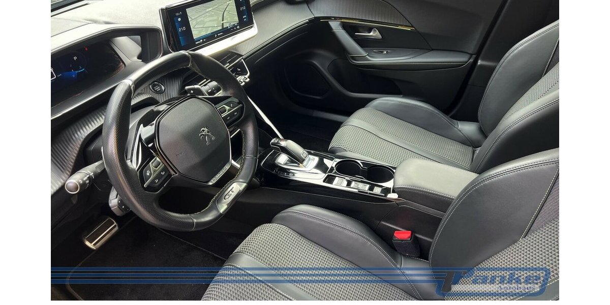 Peugeot 2008 GT 155 EAT8*Pano*LED*360°*TotWinkel*NAV* 36.726 km 19.990 &euro; Berlin 13187