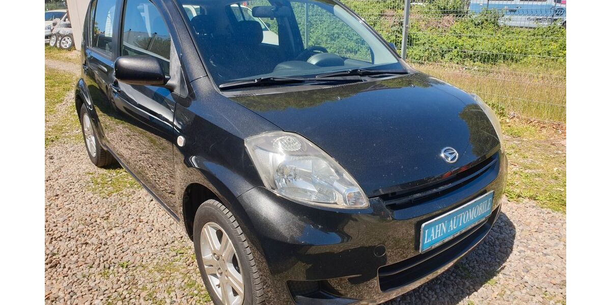 Daihatsu Sirion 98.711 km 2.499 &euro; Berlin 12055
