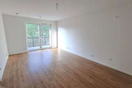 Wohnung zum Mieten in Berlin 1.233,88 € 82.7 m²