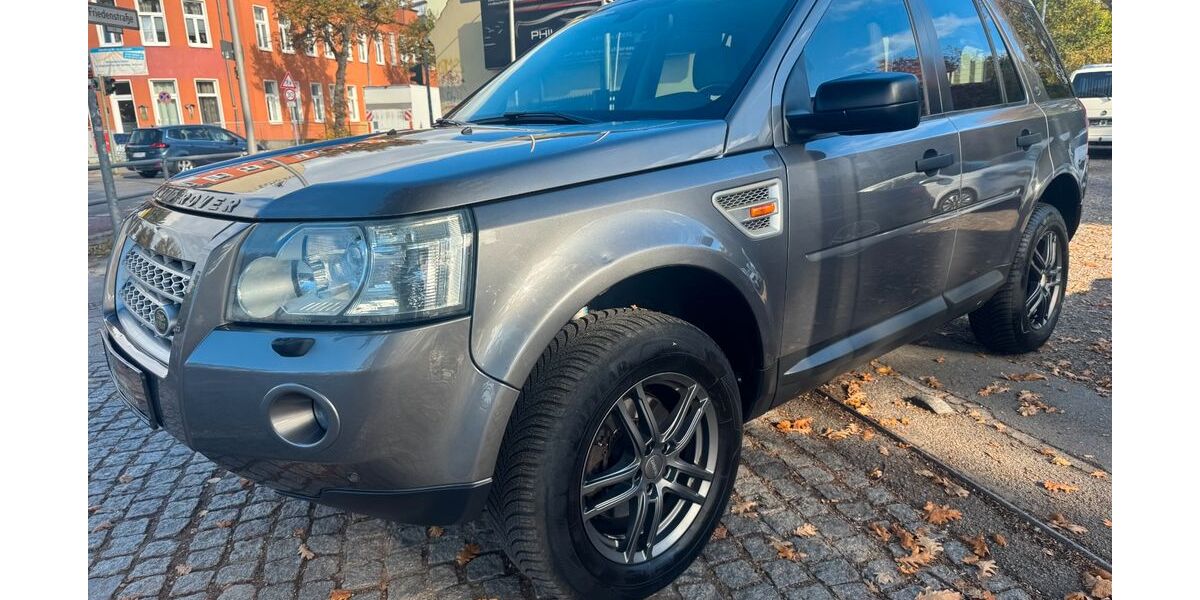 Land Rover Freelander 186.326 km 7.890 &euro; Berlin - Tempelhof 12107
