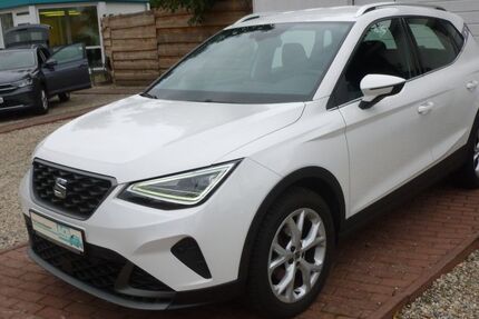 Seat Arona 54.222 km 19.700 &euro; Berlin 12683