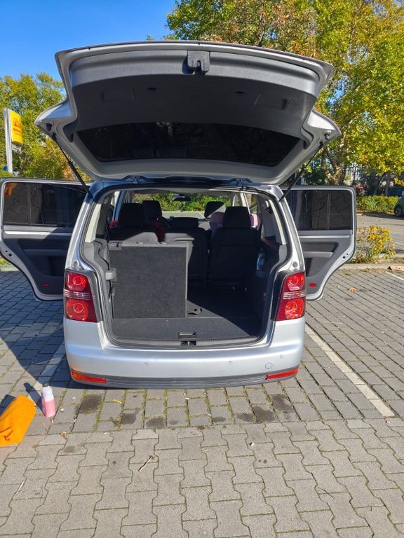 VW Touran 207.000 km 7.400 € Berlin 13088
