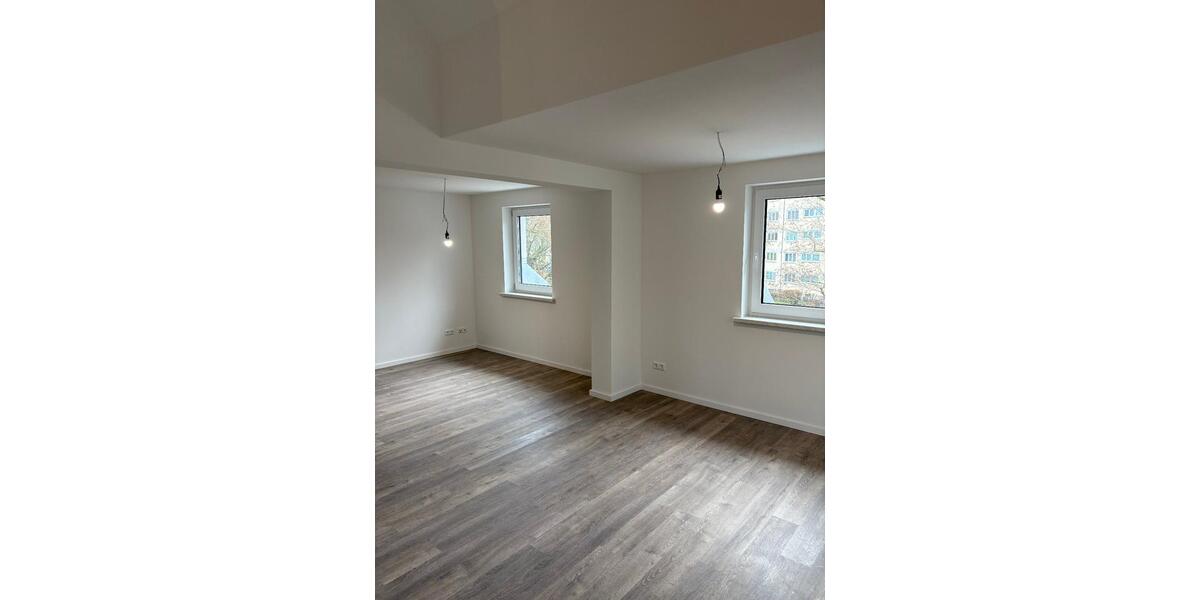 Dachgeschoßwohnung Berlin Reinickendorf - 2 Zimmer, 70 m&sup2;, 1.245&euro; | Angebot:26618728