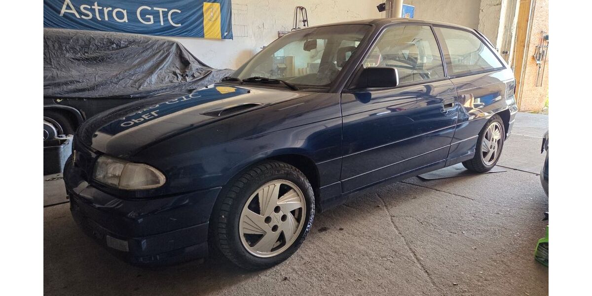 Opel Astra 225.000 km 6.800 &euro; Berlin 12587