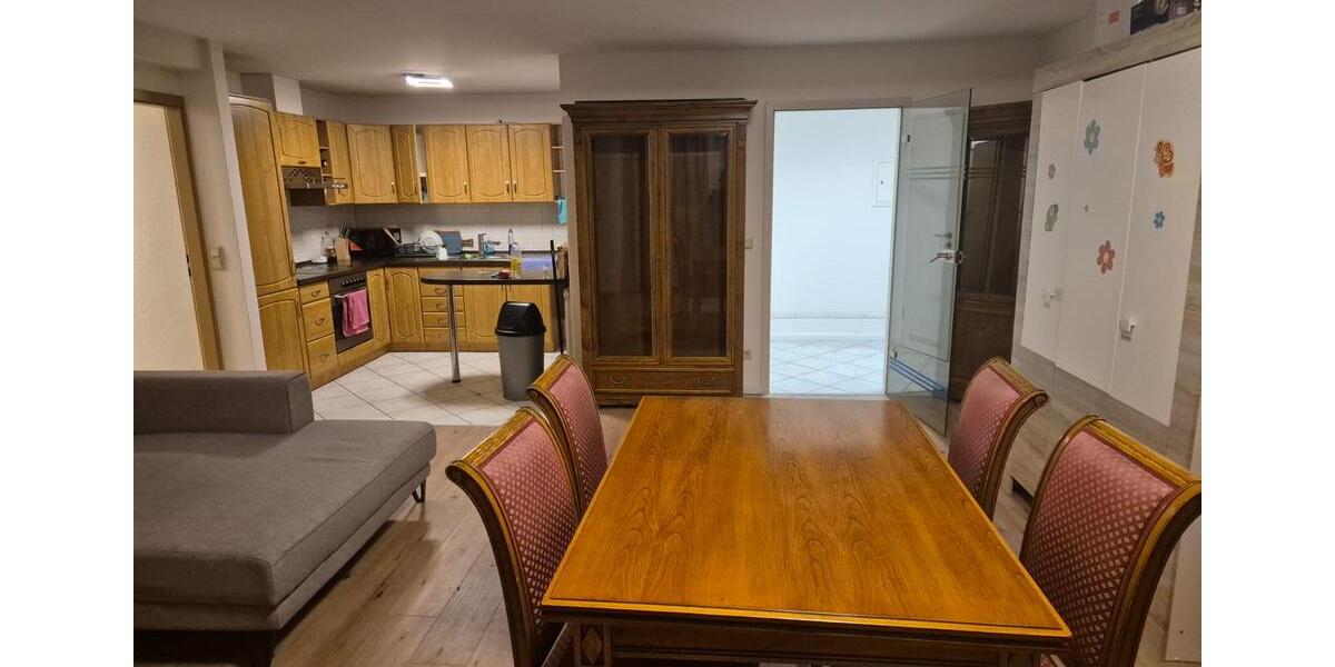 Erdgeschoßwohnung Berlin Treptow-Köpenick - 3 Zimmer, 100 m&sup2;, 100&euro; | Angebot:26231962