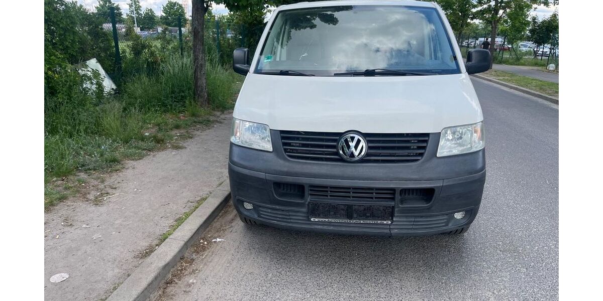 VW T5 Transporter 241.000 km 6.900 &euro; Berlin 10783